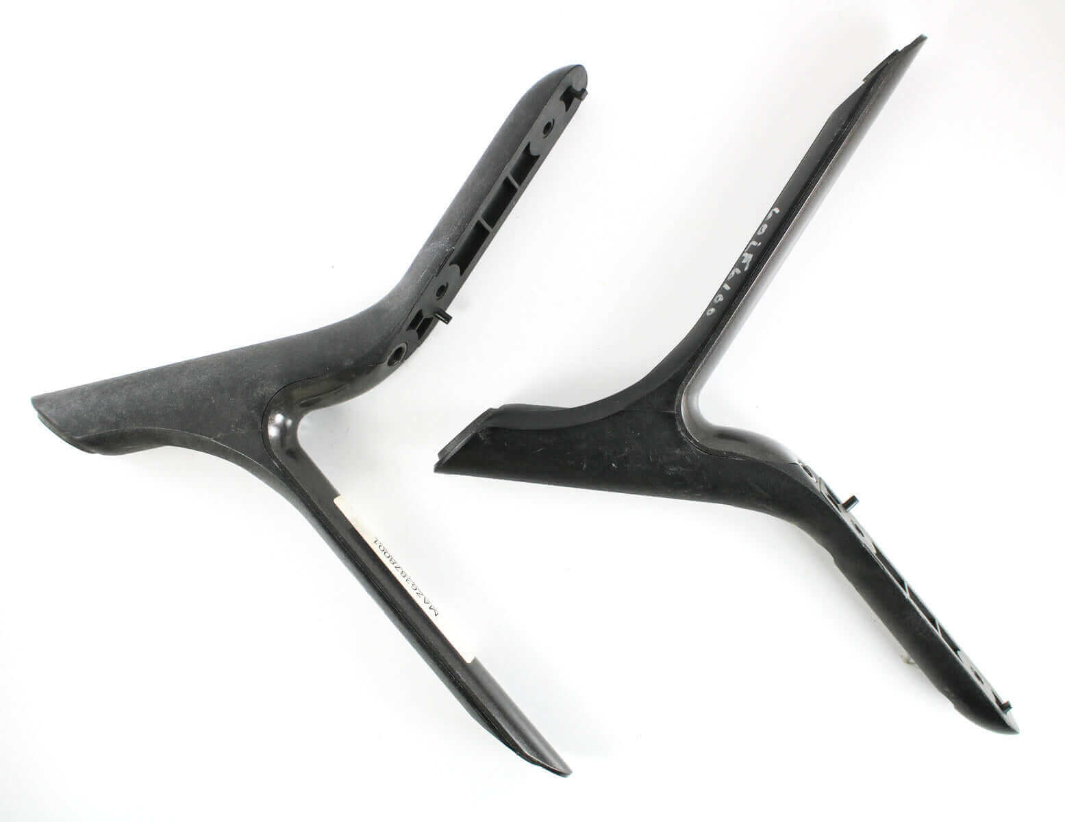 LG AAN74590818  MAZ63878001  Tv Legs  
